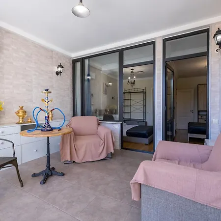 Serviced Apartment Rustaveli I Tbilisi Exterior photo
